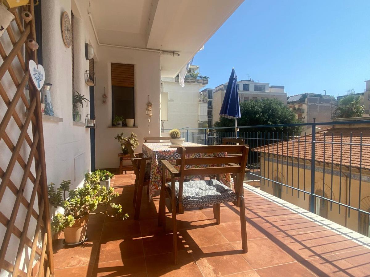 Apartamento Le Stanze Di Irma Palermo Exterior foto